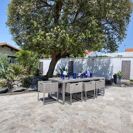 Gorgeous In Holiday home Royan