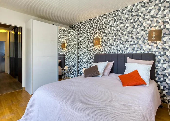 Prázdninový dům Stunning In Royan